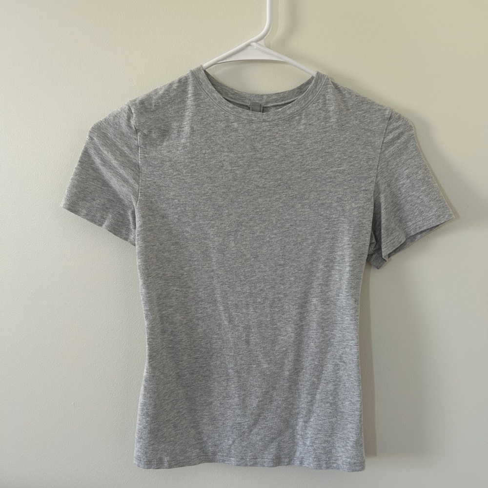 Skims Cotton Jersey Tee – Gray (Size Small)